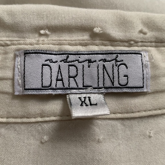 Darling Cream Button Down Blouse Size XL. #360 - Picture 6 of 9